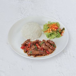 ข้าวราดกะเพราหมูทอด