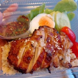 ไก่ย่างน้ำจิ้มแจ่ว