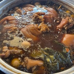 ซุ้มไผ่ปักษ์ใต้/ข้าวขาหมู/ก๊วยจับน้ำข้น Byครัวไก๊ไก่สาขา3