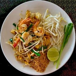 ผัดไทยกุ้งสด