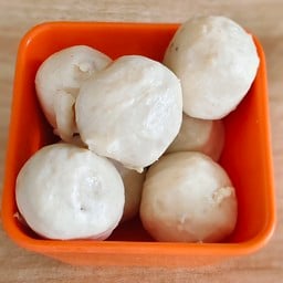 ลูกชิ้นหมูนึ่ง(ลูกใหญ่)