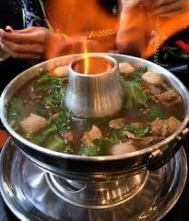 ก๋วยเตี๋ยวเรือ รสทอง สาขา สันคอกช้าง สันคอกช้าง