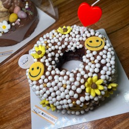 Happiness yellow Brownie cake 0/8 pound