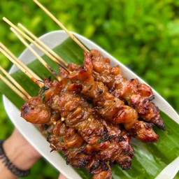 ไก่กะเพราเตาถ่าน สูตรแม่มะลิ