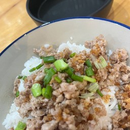 ข้าวราดหมูสับพริกเกลือ ใหญ่