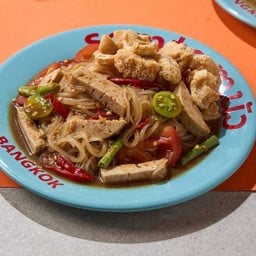 ส้มตำเส้นเล็กหมูยอกากหมู ใส่ปลาร้า