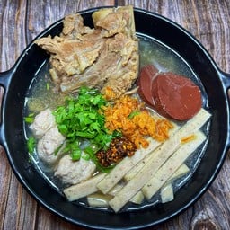 ก๋วยจั๊บญวน