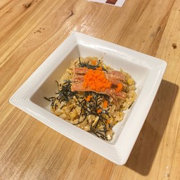 ข้าวผัดสาหร่ายไข่กุ้ง