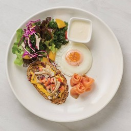 เซตแซลมอนบลูม