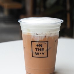 ชาชีลอนนมสดเย็น