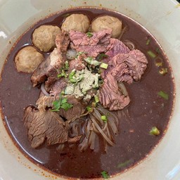 ก๋วยเตี๋ยวเรือเนื้อ