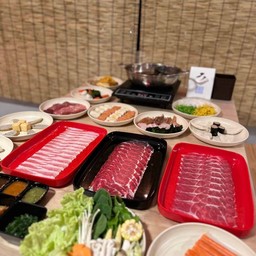 ชุดกลับบ้านแบบหมูๆ