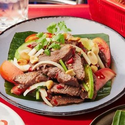 ยำเนื้อย่าง