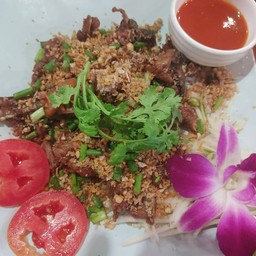 หมูแดดเดียวทอดสมุนไพร