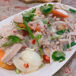 ยำวุ้นเส้นหมูสับหมูยอ