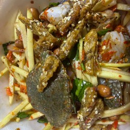 ยำมะม่วงปูม้า