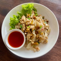 ก๋วยเตี๋ยวคั่วไก่