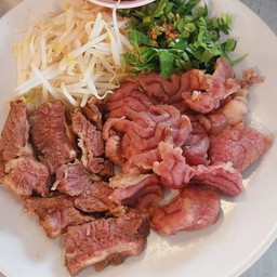 เนื้อโกเบ+น่องลายลวกจิ้ม