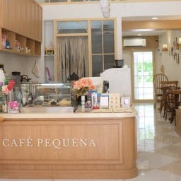 CAFE PEQUENA เอกชัย 69