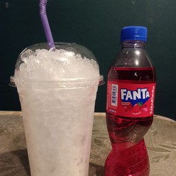 แฟนต้ากลิ่นสตอเบอรี่1แก้วโอ่ง