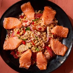 ยำมาม่ากุ้งสุก (ไม่ร้า)