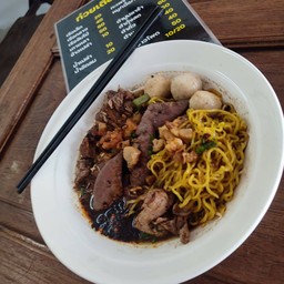 ก๋วยเตี๋ยวเรือโคตรกาก