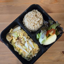 ผัดกาดขาวผัดไข่