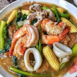 ราดหน้าทะเล