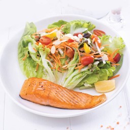 สลัดปลาแซลมอนย่างเกลือ