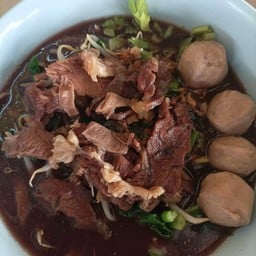 ก๋วยเตี๋ยวเนื้อตุ๋นแม่มะลิ  -ตลาดอิ่มเจริญ
