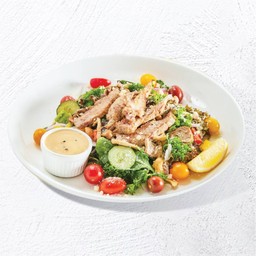 สลัดเคลหมูย่างพาร์มีซานชีส