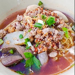 ก๋วยเตี๋ยวหมูต้มยำ (พิเศษ)