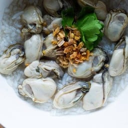 ข้าวต้มปลาเฮียกุ่ย อนุสาวรีย์ชัยสมรภูมิ