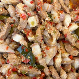 ผัดหมูกะปิ(หมูสามชั้น)