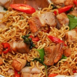 มาม่าขี้เมาหมูกรอบ