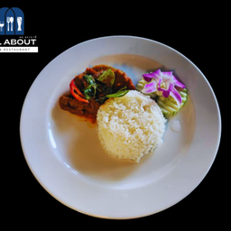 ผัดพริกแกงเนื้อ