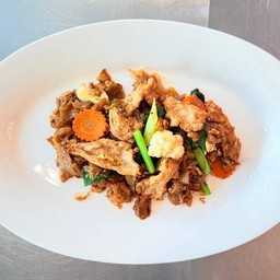 ผัดซีอิ๋วหมู