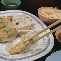 ไก่ตอนจานเล็ก