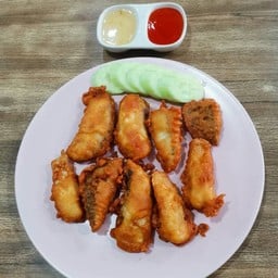 ปลากะพงชุบแป้งทอด