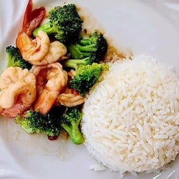 ผัดผักบล็อคโคลี่กุ้ง