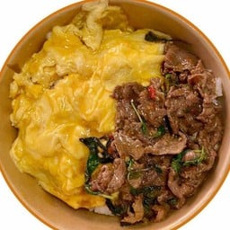 กระเพราหมูชิ้น+ไข่ข้น