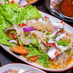 ยำแมงกระพรุน (Yum Jellyfish)
