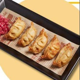 เกี๊ยวซ่าหมู 5 ชิ้น