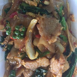 ผัดเผ็ดเป็นกับข้าว