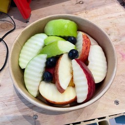 แอปเปิ้ล2 สหาย