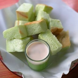 ขนมปังสังขยา