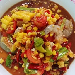 ตำข้าวโพดกุ้งสด...ปลาร้า