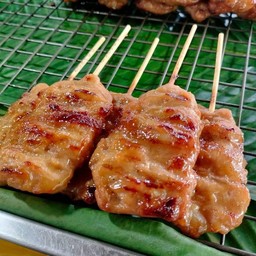 หมูปิ้งนมสด