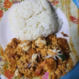 ข้าวห่อหมกทะเลไข่ข้น