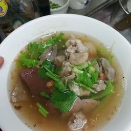 เกาเหลาต้มเลือดหมู